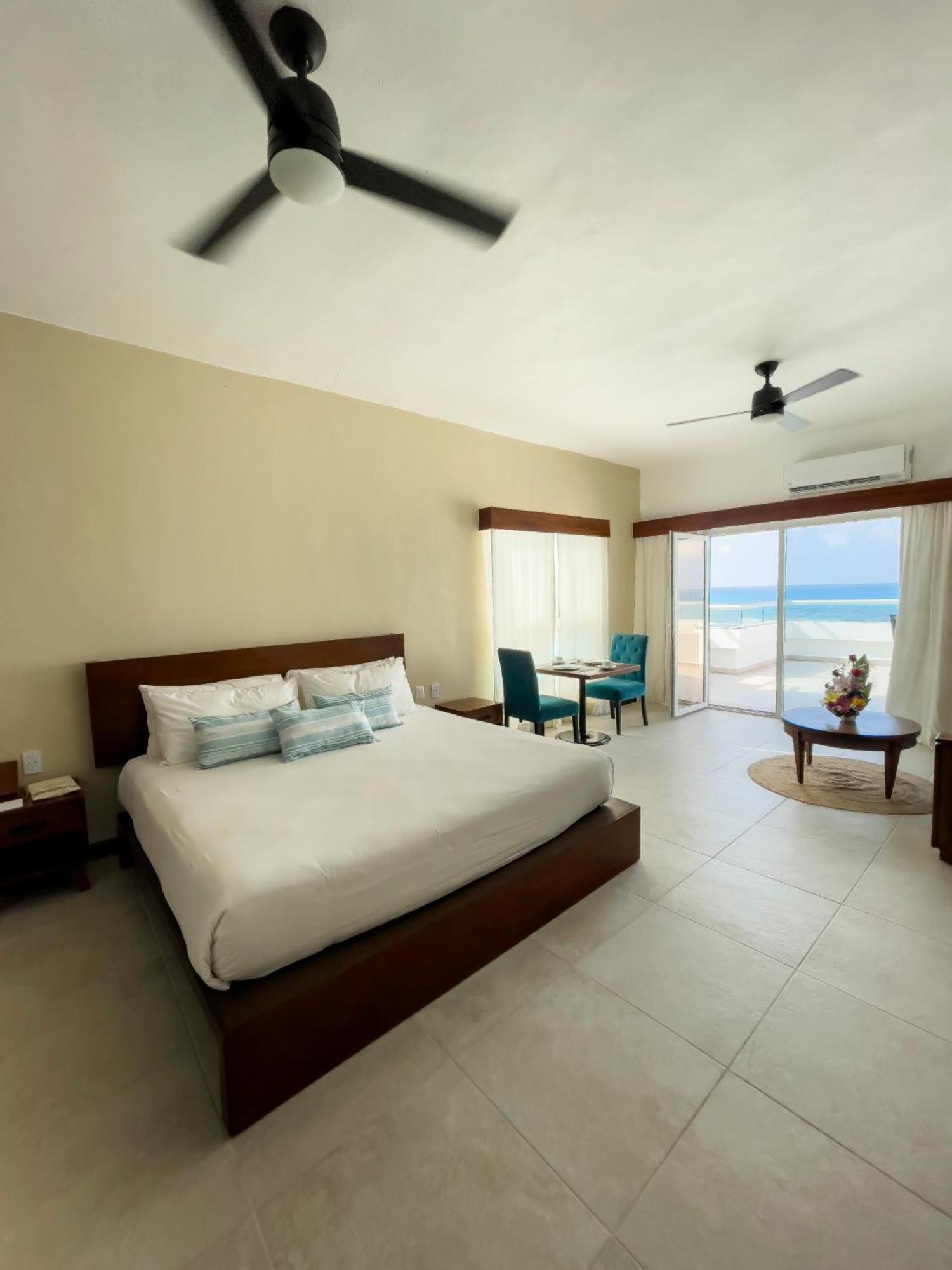 The Mint Resort Isla Mujeres Exterior photo